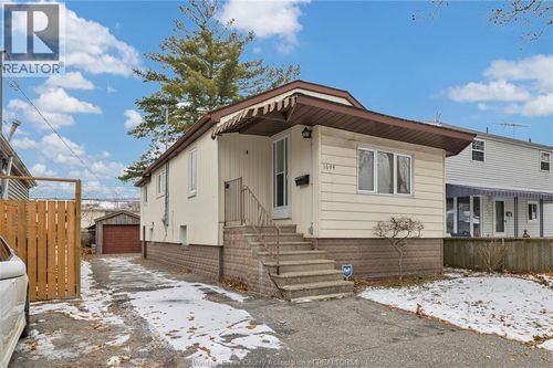 1644 Ford Blvd, Windsor, ON, N8T2E1 | Card Image