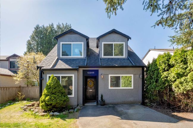 12005 Mcintyre Court, House other with 4 bedrooms, 1 bathrooms and 2 parking in Maple Ridge BC | Image 2