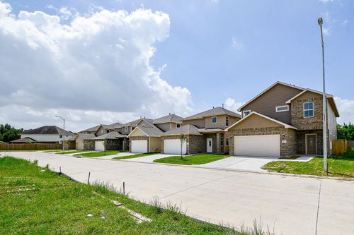 2819 Topiary Ln, Houston, TX, 77014-2945 | Card Image