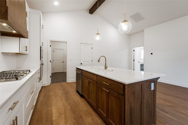Kitchen Island | Image 7