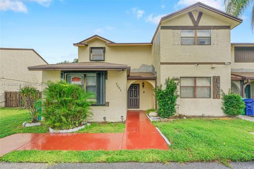 7501 Nw 33rd St, Lauderhill, FL, 33319-4976 | Card Image