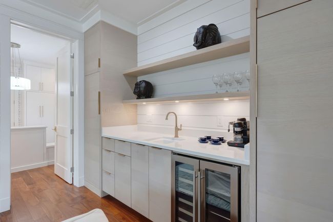290 Seabreeze Blvd | Image 33