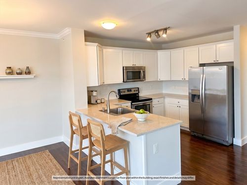 411-978 Worcester St, Wellesley, MA, 02482-3709 | Card Image
