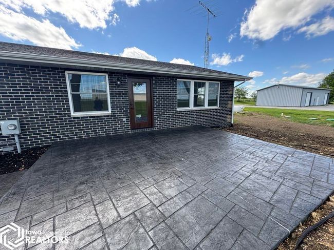 19229 Highway 5, Home with 4 bedrooms, 2 bathrooms and 2 parking in Centerville IA | Image 7