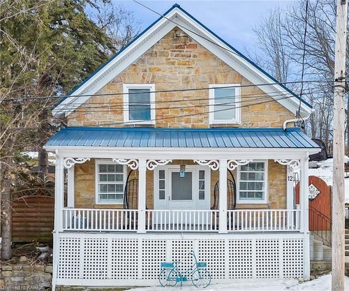 12 Colborne St, Portland, ON, K0G1V0 | Card Image