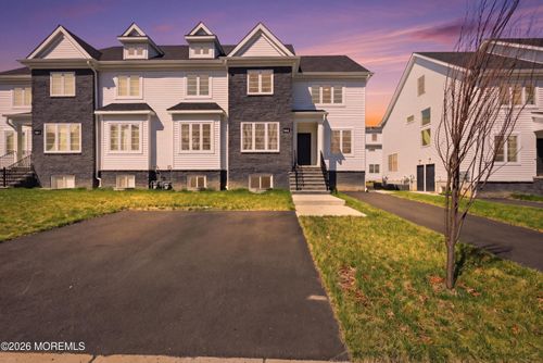 193 Colonial Dr, Lakewood, NJ, 08701-5851 | Card Image