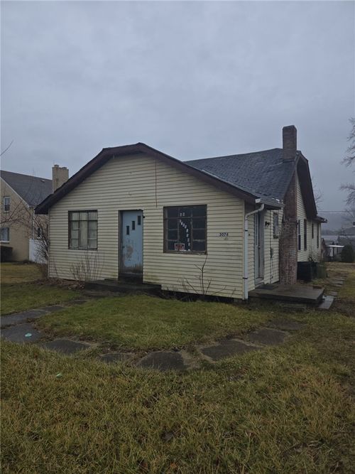3076 Leechburg Rd, Lower Burrell, PA, 15068-3452 | Card Image