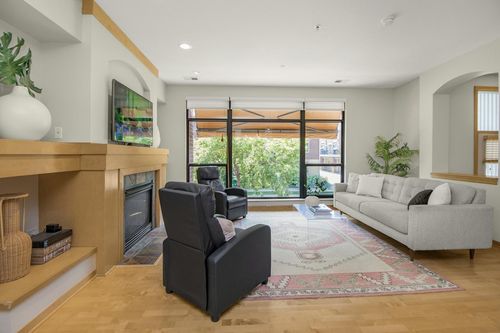 190 Elm St, Saint Paul, MN, 55102-4417 | Card Image