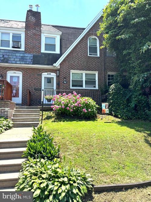 249 N Linden Ave, UPPER DARBY, PA, 19082-1211 | Card Image