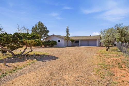 3415 E Martinez Rd, Moriarty, NM, 87035-8152 | Card Image