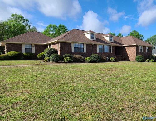 139 Thunderbird Dr, Harvest, AL, 35749-9105 | Card Image