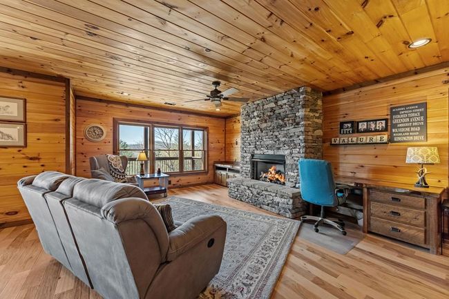 9 Kensington Dr, Home with 3 bedrooms, 3 bathrooms and null parking in Mineral Bluff GA | Image 32