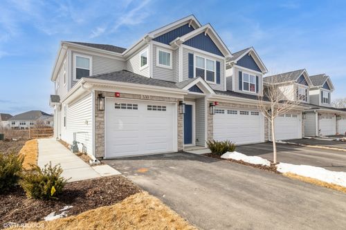 383 N Masters Dr, Addison, IL, 60101-4117 | Card Image