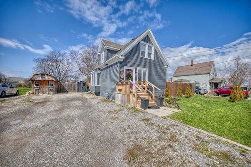 108 High St, Fort Erie, ON, L2A3P7 | Card Image
