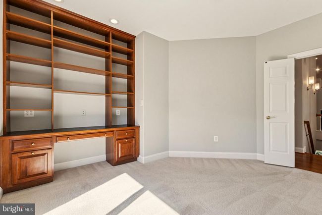 8092 Crooked Oaks Ct, House other with 3 bedrooms, 3 bathrooms and null parking in GAINESVILLE VA | Image 49