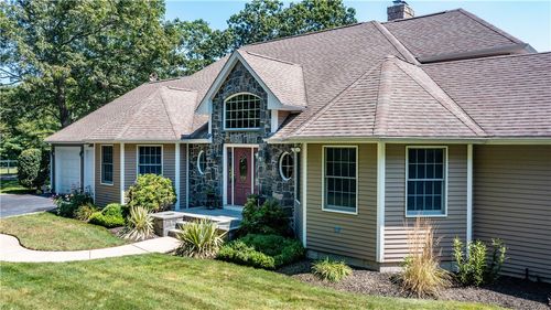 41 Edies Ln, Exeter, RI, 02822-3134 | Card Image