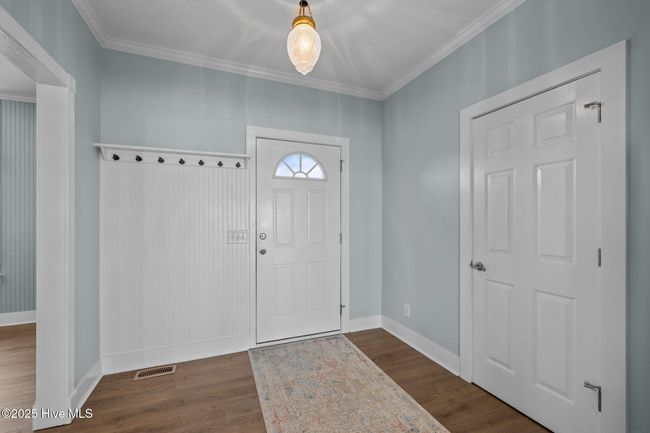 Foyer | Image 9