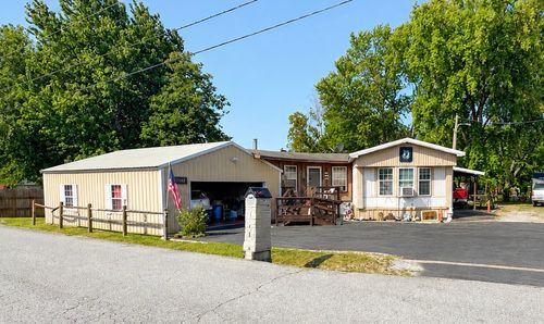 2304 State Line Rd, Watts, OK, 74964-5018 | Card Image