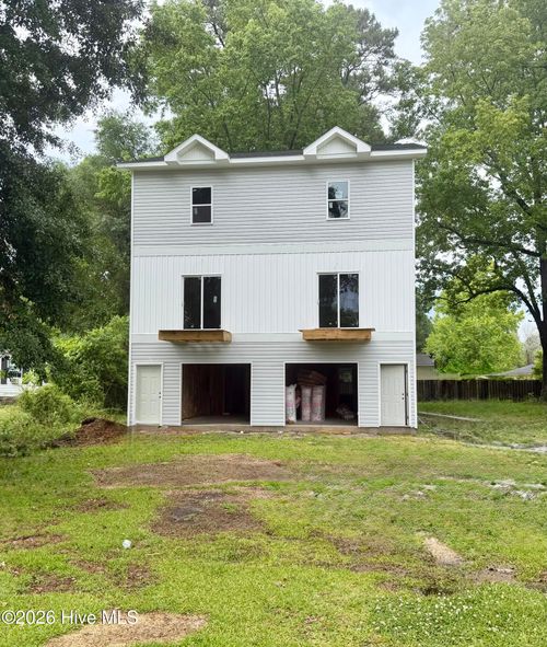 231 Barbara Ave, Midway Park, NC, 28544-1405 | Card Image