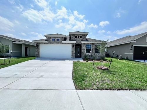 8408 N 35th Ln, McAllen, TX, 78504-6921 | Card Image