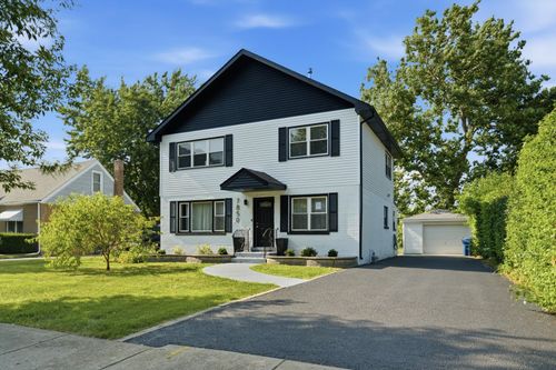7850 Suburban Ln, Bridgeview, IL, 60455-1047 | Card Image