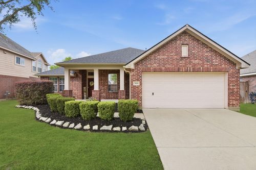 2821 Chinaberry Park Ln, League City, TX, 77573-3354 | Card Image