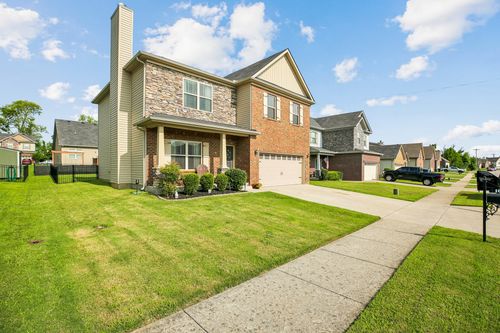 1031 Harper Dean Way, Gallatin, TN, 37066-1577 | Card Image