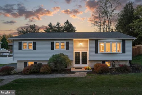 1330 Valley Green Rd, ETTERS, PA, 17319-9502 | Card Image