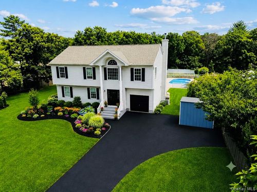 241 Middle Island Road, Brookhaven, NY, 11763 | Card Image