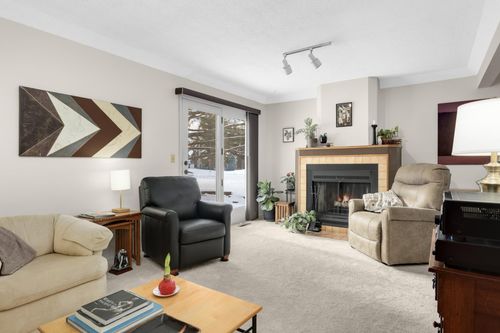 2328 Dorland Ct E, Maplewood, MN, 55119-5505 | Card Image