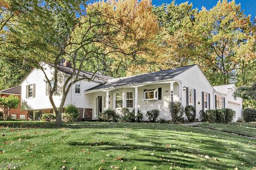 950 Colony Dr, Highland Heights, OH, 44143-3143 | Card Image