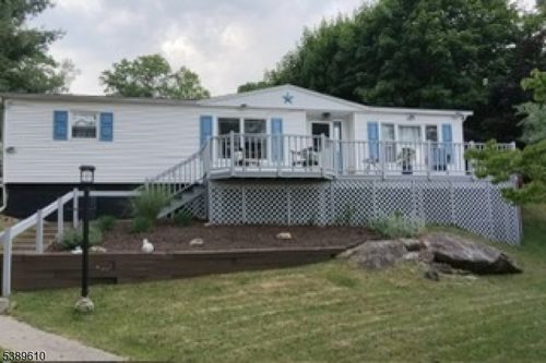 5 Village Sq, High Bridge, NJ, 08829-1610 | Card Image