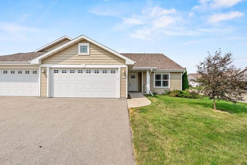 3292 Elk Ridge Drive, OSHKOSH, WI, 54904 | Card Image