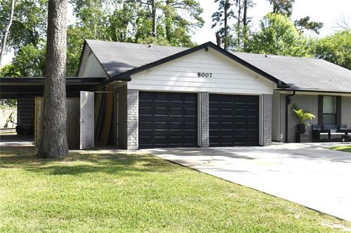 8007 White Swan Dr, Humble, TX, 77396-2371 | Card Image
