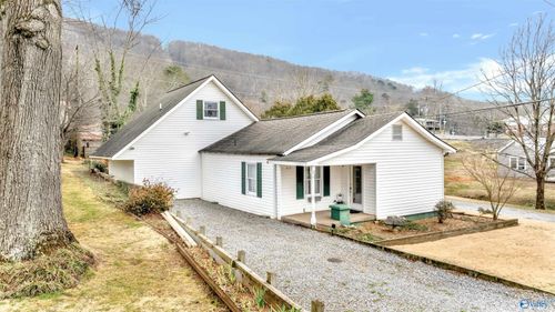 413 Lincoln Ave Se, Fort Payne, AL, 35967-1717 | Card Image