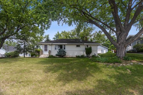 1247 Lealand Rd E, MAPLEWOOD, MN, 55109-2550 | Card Image