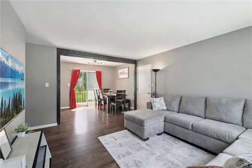 3005 Union St, Independence, MO, 64050-1160 | Card Image