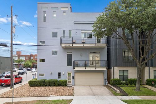 5715 La Vista Dr, Dallas, TX, 75206-7213 | Card Image