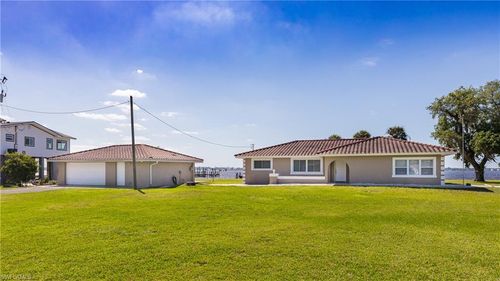 1808 Stevenson Rd, North Fort Myers, FL, 33917 | Card Image