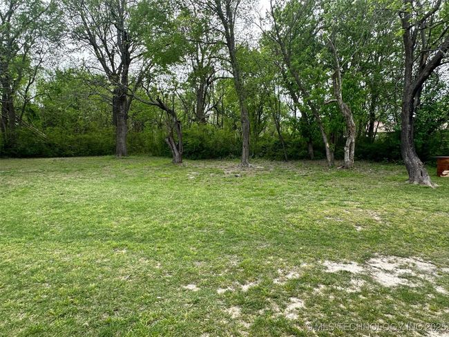 611 E Highway 1, House other with 3 bedrooms, 2 bathrooms and null parking in Allen OK | Image 30
