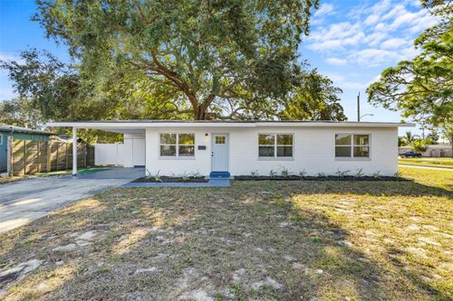 1792 77th Ave N, ST PETERSBURG, FL, 33702-4943 | Card Image