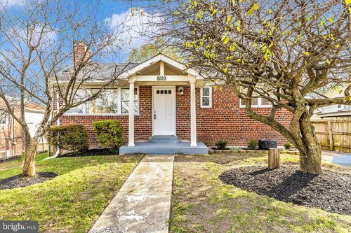 8109 Riggs Rd, Hyattsville, MD, 20783-2236 | Card Image