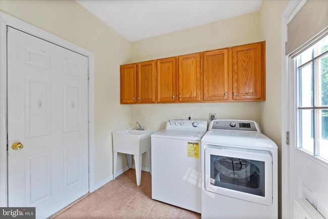17760 Julie Ann Ct, House other with 4 bedrooms, 4 bathrooms and null parking in HAMILTON VA | Image 19