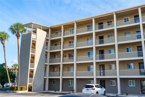 503-3653 Lake Bayshore Dr, BRADENTON, FL, 34205-5137 | Card Image