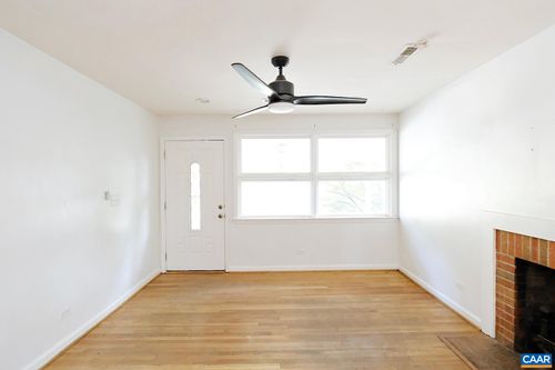 2307 Crestmont Ave, CHARLOTTESVILLE, VA, 22903-3611 | Card Image