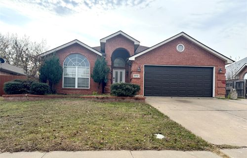 8732 Creede Trl, Fort Worth, TX, 76118-7810 | Card Image