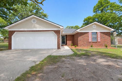 3720 Kingsgate Dr, Hephzibah, GA, 30815-5923 | Card Image