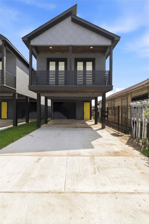 a-7912 Avenue E, Houston, TX, 77012-1327 | Card Image