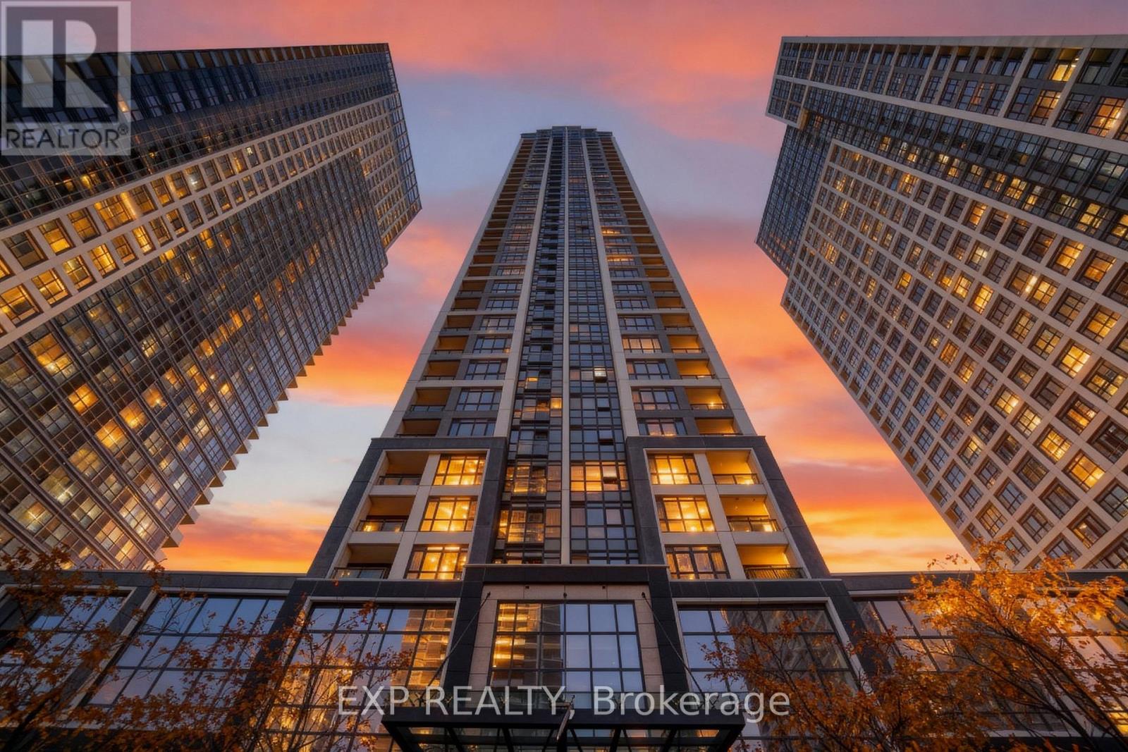 Residential in Toronto (Islington-City Centre West)