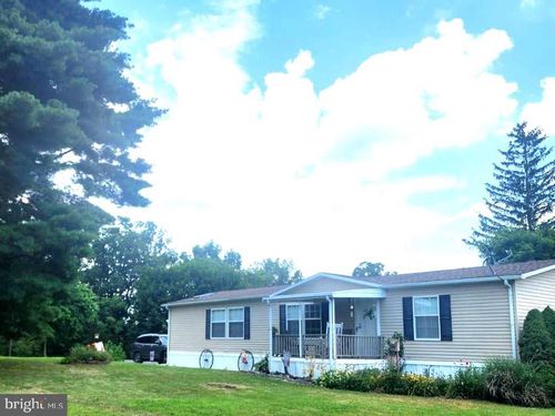 4612 Holly Dr, CHAMBERSBURG, PA, 17202-9158 | Card Image